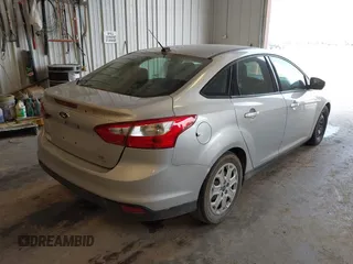 2012 Ford Focus SE with VIN 1FAHP3F23CL385622, listed as a IAAI auction lot 42715935 with 224,110 mi miles and . Bid and sale history available at DreamBid. Image 4.