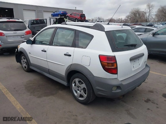 2006 Pontiac Vibe with VIN 5Y2SL65806Z451418, listed as a IAAI auction lot 41518600 with 184,204 mi miles. Bid and sale history available at carsss.com. Image 3.
