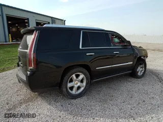 2017 Cadillac Escalade Premium Luxury with VIN 1GYS4CKJ2HR208757, listed as a Copart auction lot 47760345 with 86,317 mi miles and Salvage Title. Bid and sale history available at carsss.com. Image 3.