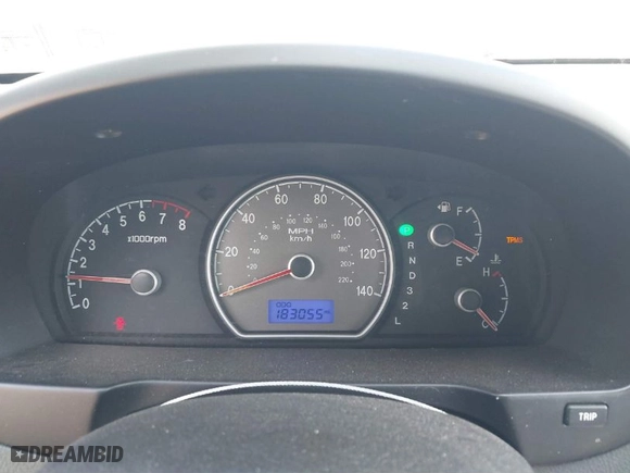 2008 Hyundai Elantra GLS with VIN KMHDU46D38U553104, listed as a IAAI auction lot 41876657 with 183,055 mi miles. Bid and sale history available at carsss.com. Image 7.