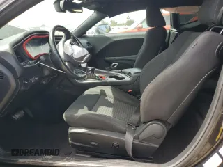2016 Dodge Challenger SXT z VIN 2C3CDZAG8GH148604, wystawiony jako Copart lot #56433775 z przebiegiem 111 531 mil mil oraz Szkoda całkowita • Salvage title. Historia ofert i sprzedaży dostępna na DreamBid. Obrazek 7.