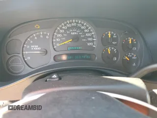 2004 Chevrolet Suburban Z71 with VIN 3GNFK16Z74G245340, listed as a Copart auction lot 57491305 with 283,174 mi miles and Salvage title. Bid and sale history available at DreamBid. Image 9.
