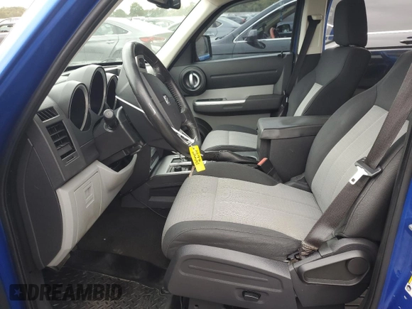 2008 Dodge Nitro SLT with VIN 1D8GU58K68W138884, listed as a Copart auction lot 72339264 with 185,832 mi miles and Salvage Title. Bid and sale history available at carsss.com. Image 7.