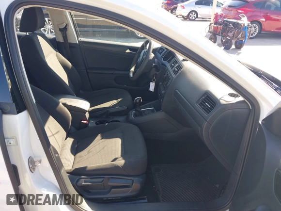 2016 Volkswagen Jetta Sedan 1.4T S w/Technology with VIN 3VW267AJ9GM353722, listed as a IAAI auction lot 41656234 with 13,100 mi miles. Bid and sale history available at carsss.com. Image 5.