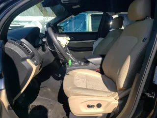 2017 Ford Explorer with VIN 1FM5K8BH7HGC64476, listed as a Copart auction lot 44190195 with 85,031 mi miles and Salvage Title. Bid and sale history available at carsss.com. Image 7.