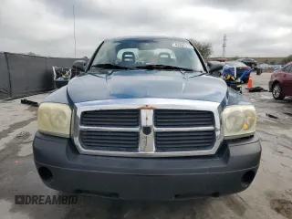 2005 Dodge Dakota SLT with VIN 1D7HE48N05S101536, listed as a Copart auction lot 43362215 with 174,689 mi miles and Salvage Title. Bid and sale history available at DreamBid. Image 5.