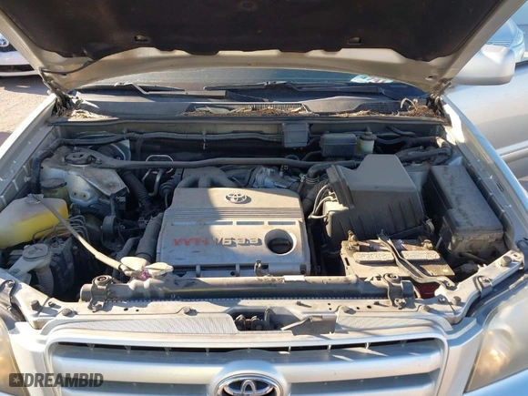2005 Toyota Highlander with VIN JTEDP21A350050152, listed as a IAAI auction lot 41673415 with 195,221 mi miles. Bid and sale history available at carsss.com. Image 10.