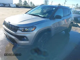 2022 Jeep Compass Latitude with VIN 3C4NJCBB9NT187946, listed as a IAAI auction lot 41675926 with 25,506 mi miles and . Bid and sale history available at carsss.com. Image 18.