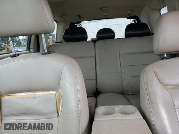 2008 Ford Escape Hybrid с VIN 1FMCU59H68KC44982, выставлен на аукционе Copart как лот 54949845 с пробегом 158 248 миль миль и Чистый • Clean title. История ставок и продаж доступна на DreamBid. Изображение 10.