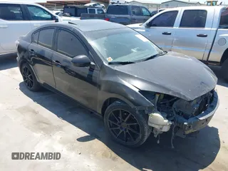 2012 Mazda 3 i Grand Touring z VIN JM1BL1W77C1691486, wystawiony jako IAAI lot #42028654 z przebiegiem 199 140 mil mil oraz . Historia ofert i sprzedaży dostępna na DreamBid. Obrazek 1.