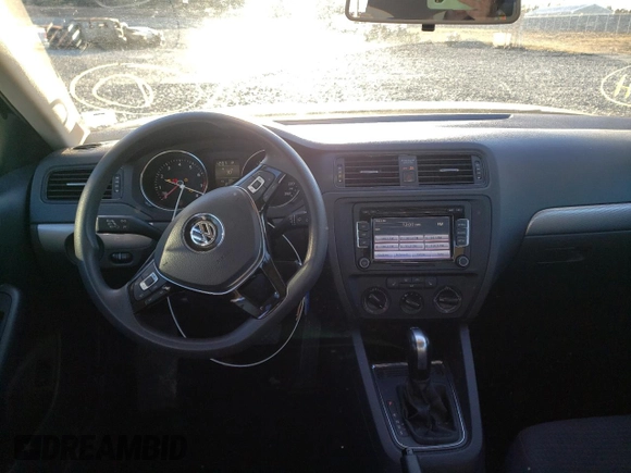 2015 Volkswagen Jetta S с VIN 3VW2K7AJ0FM347432, выставлен на аукционе Copart как лот 69326951 с пробегом 102 819 миль миль и Списание • Salvage title. История ставок и продаж доступна на DreamBid. Изображение 9.