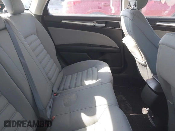 2015 Ford Fusion S Hybrid with VIN 3FA6P0UU9FR106402, listed as a IAAI auction lot 41983961 with 27,122 mi miles. Bid and sale history available at carsss.com. Image 8.