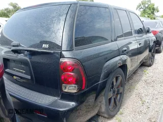 2006 Chevrolet TrailBlazer LT with VIN 1GNES13H262342982, listed as a IAAI auction lot 39856757 with 183,651 mi miles. Bid and sale history available at carsss.com. Image 4.