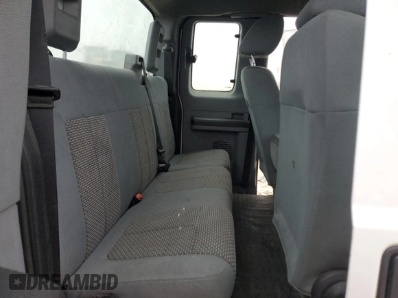 2013 Ford F-250 XL with VIN 1FT7X2BT1DEB50429, listed as a Copart auction lot 42927945 with 270,290 mi miles and Salvage Title. Bid and sale history available at DreamBid. Image 10.