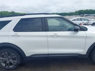 2022 Ford Explorer XLT z VIN 1FMSK7DHXNGB35329, wystawiony jako IAAI lot #42221442 z przebiegiem 56 655 mil mil oraz . Historia ofert i sprzedaży dostępna na DreamBid. Obrazek 13.