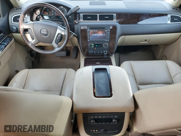 2013 GMC Yukon XL Denali with VIN 1GKS2MEF7DR184916, listed as a Copart auction lot 52392445 with 83,072 mi miles and Salvage Title. Bid and sale history available at DreamBid. Image 8.