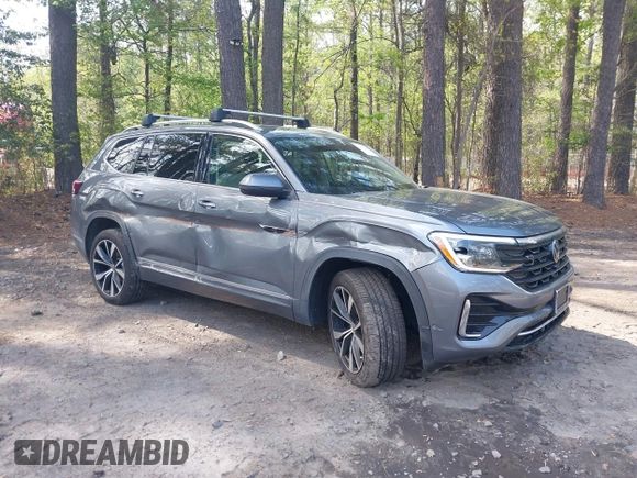2025 Volkswagen Atlas SEL Premium R-Line with VIN 1V2FR2CA0SC522921, listed as a IAAI auction lot 42033389 with 5,342 mi miles and . Bid and sale history available at DreamBid. Image 1.