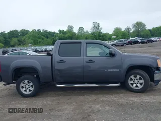 2010 GMC Sierra 1500 with VIN 3GTRCVE33AG197726, listed as a IAAI auction lot 42267798 with 116,831 mi miles and . Bid and sale history available at DreamBid. Image 12.