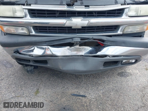2003 Chevrolet Tahoe LS z VIN 1GNEC13T73R263893, wystawiony jako IAAI lot #41906772 z przebiegiem 211 759 mil mil oraz . Historia ofert i sprzedaży dostępna na DreamBid. Obrazek 6.