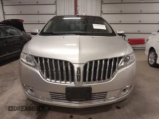 2012 Lincoln MKX with VIN 2LMDJ8JK2CBL11381, listed as a IAAI auction lot 41991914 with 157,193 mi miles and . Bid and sale history available at DreamBid. Image 12.