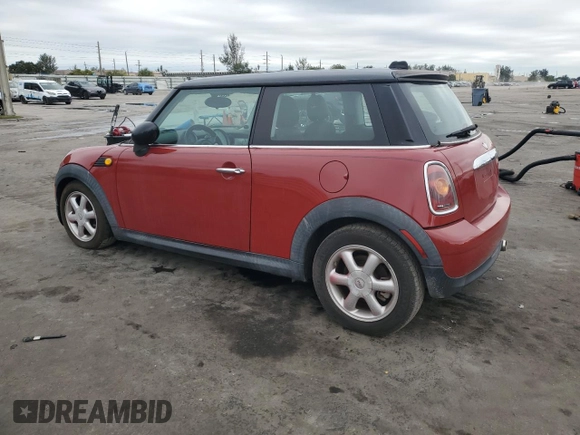 2008 MINI Hardtop with VIN WMWMF33548TT66639, listed as a Copart auction lot 42740655 with 135,084 mi miles and Clean Title. Bid and sale history available at DreamBid. Image 2.