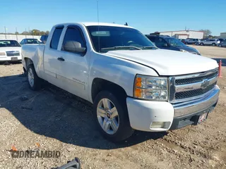 2007 Chevrolet Silverado 1500 1LT with VIN 2GCEK19J771546889, listed as a IAAI auction lot 41214503 with 303,708 mi miles and . Bid and sale history available at DreamBid. Image 1.