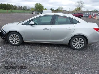 2015 Buick Verano z VIN 1G4PP5SKXF4218966, wystawiony jako IAAI lot #42151728 z przebiegiem 124 592 mil mil oraz . Historia ofert i sprzedaży dostępna na DreamBid. Obrazek 15.