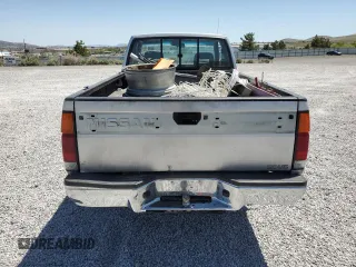 1993 Nissan Frontier SE with VIN 1N6HD16Y9PC430786, listed as a Copart auction lot 56333545 with 262,505 mi miles and Salvage title. Bid and sale history available at DreamBid. Image 6.
