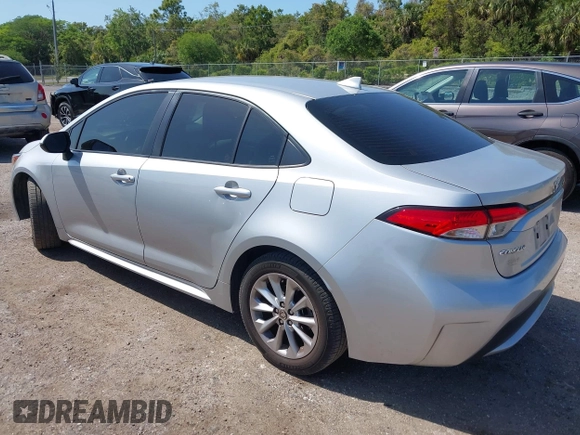 2021 Toyota Corolla LE with VIN JTDVPMAE4MJ173183, listed as a IAAI auction lot 42016420 with 114,296 mi miles. Bid and sale history available at carsss.com. Image 3.
