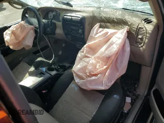 2006 Ford Ranger STX z VIN 1FTYR44E26PA20434, wystawiony jako Copart lot #44458215 z przebiegiem 117 619 mil mil oraz Nie do naprawy • Non repairable. Historia ofert i sprzedaży dostępna na DreamBid. Obrazek 8.