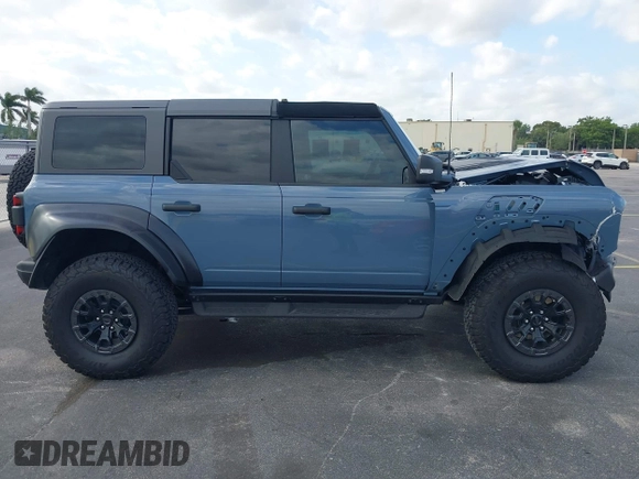 2023 Ford Bronco Raptor с VIN 1FMEE5JR6PLB05714, выставлен на аукционе IAAI как лот 41905036 с пробегом 6 115 миль миль и . История ставок и продаж доступна на DreamBid. Изображение 13.
