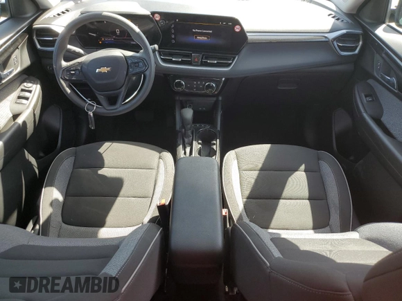 2025 Chevrolet TrailBlazer LT with VIN KL79MRSLXSB065367, listed as a Copart auction lot 55055155 with 12,986 mi miles and Clean Title. Bid and sale history available at DreamBid. Image 8.