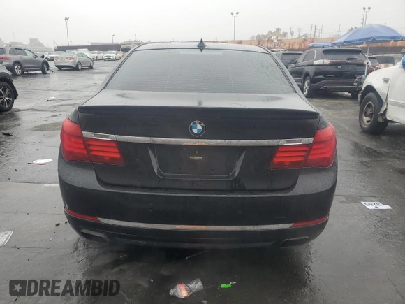 2015 BMW 7 Series 740i with VIN WBAYA6C5XFD826718, listed as a Copart auction lot 86762994 with 181,475 mi miles and Clean title. Bid and sale history available at DreamBid. Image 6.