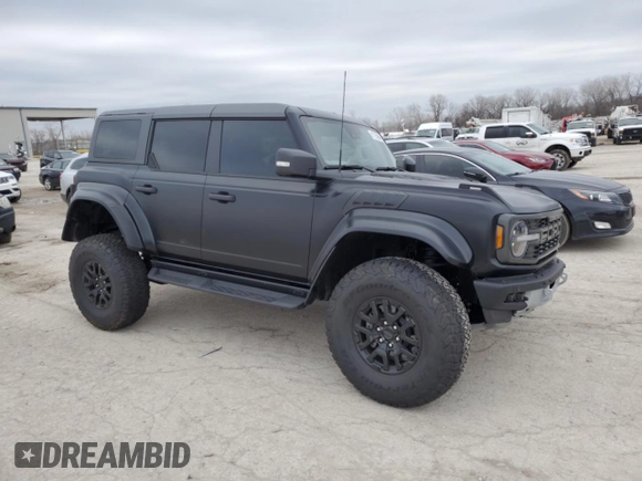 2024 Ford Bronco Raptor z VIN 1FMEE0RR1RLA48137, wystawiony jako Copart lot #87255664 z przebiegiem 1 974 mil mil oraz Szkoda całkowita • Salvage title. Historia ofert i sprzedaży dostępna na DreamBid. Obrazek 4.