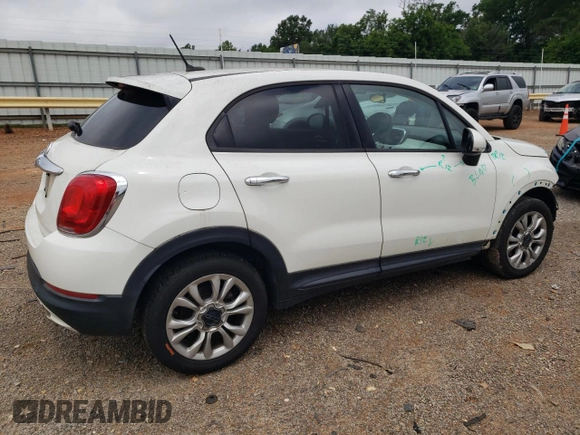 2016 FIAT 500X Easy z VIN ZFBCFXBT8GP419309, wystawiony jako Copart lot #61047315 z przebiegiem 135 462 mil mil oraz Szkoda całkowita • Salvage title. Historia ofert i sprzedaży dostępna na DreamBid. Obrazek 3.