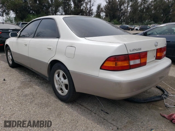 1999 Lexus ES 300 with VIN JT8BF28G9X5058186, listed as a Copart auction lot 53206205 with 196,462 mi miles and Clean title. Bid and sale history available at DreamBid. Image 2.