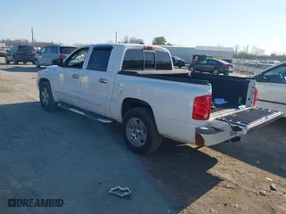 2005 Dodge Dakota Laramie with VIN 1D7HE58N95S138915, listed as a IAAI auction lot 41789883 with 342,402 mi miles. Bid and sale history available at carsss.com. Image 3.