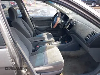 2004 Honda Civic LX z VIN 2HGES16594H559798, wystawiony jako IAAI lot #42389444 z przebiegiem 285 488 mil mil oraz . Historia ofert i sprzedaży dostępna na DreamBid. Obrazek 5.