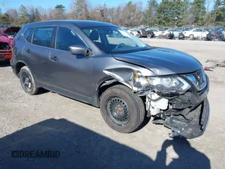2019 Nissan Rogue SV with VIN KNMAT2MV7KP500390, listed as a IAAI auction lot 41897372 with 152,530 mi miles. Bid and sale history available at carsss.com. Image 1.