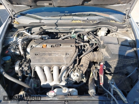2003 Honda Accord LX with VIN 1HGCM72233A035334, listed as a IAAI auction lot 42098703 with 200,170 mi miles and . Bid and sale history available at DreamBid. Image 10.