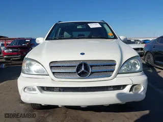 2004 Mercedes-Benz M-Class 3.5L with VIN 4JGAB57E54A482716, listed as a IAAI auction lot 40731487 with 178,587 mi miles. Bid and sale history available at carsss.com. Image 12.