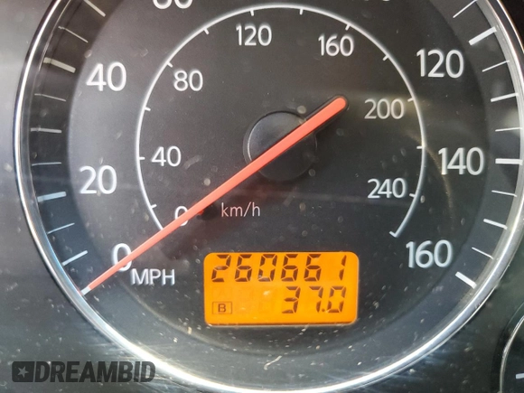 2004 Infiniti FX35 with VIN JNRAS08U24X107554, listed as a Copart auction lot 70528824 with 260,661 mi miles and Salvage Title. Bid and sale history available at carsss.com. Image 8.