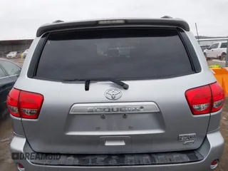 2013 Toyota Sequoia SR5 with VIN 5TDBW5G1XDS078226, listed as a IAAI auction lot 41553787 with 190,632 mi miles. Bid and sale history available at carsss.com. Image 17.