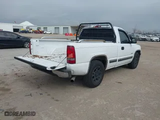 2000 Chevrolet Silverado 1500 with VIN 1GCEC14W7YZ128535, listed as a IAAI auction lot 41491464 with 244,344 mi miles. Bid and sale history available at carsss.com. Image 4.