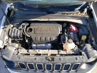 2018 Jeep Renegade Latitude with VIN ZACCJABB2JPJ35522, listed as a Copart auction lot 80332793 with 81,256 mi miles and Salvage title. Bid and sale history available at DreamBid. Image 12.