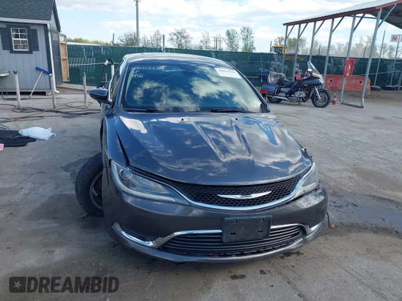 2015 Chrysler 200 Limited z VIN 1C3CCCAB3FN608357, wystawiony jako IAAI lot #42054234 z przebiegiem 151 694 mil mil oraz . Historia ofert i sprzedaży dostępna na DreamBid. Obrazek 12.