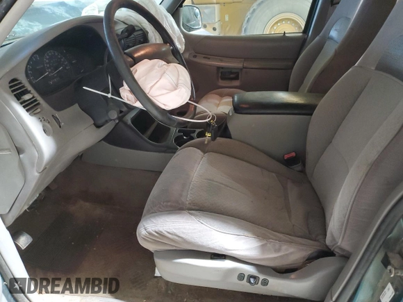 1998 Mercury Mountaineer z VIN 4M2ZU55PXWUJ01704, wystawiony jako Copart lot #50892605 z przebiegiem 196 987 mil mil oraz Szkoda całkowita • Salvage title. Historia ofert i sprzedaży dostępna na DreamBid. Obrazek 7.