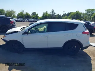 2018 Toyota RAV4 LE с VIN JTMBFREV7JJ745887, выставлен на аукционе IAAI как лот 42526629 с пробегом 74 149 миль миль и . История ставок и продаж доступна на DreamBid. Изображение 15.