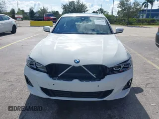 2025 BMW 3 Series 330i with VIN 3MW69CW02S8E96501, listed as a IAAI auction lot 42586210 with 10,953 mi miles and . Bid and sale history available at DreamBid. Image 6.