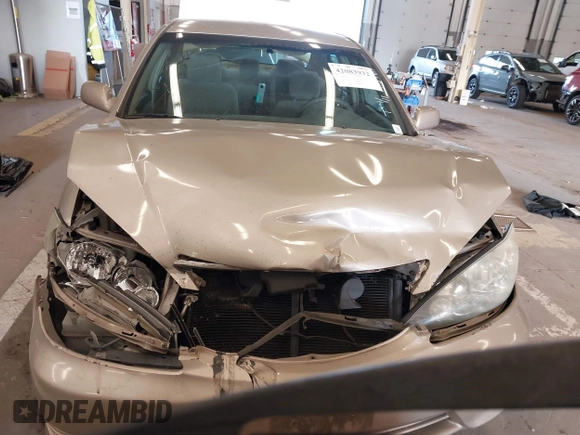 2006 Toyota Camry STD z VIN 4T1BE32K66U659112, wystawiony jako IAAI lot #42083932 z przebiegiem 217 645 mil mil oraz . Historia ofert i sprzedaży dostępna na DreamBid. Obrazek 12.